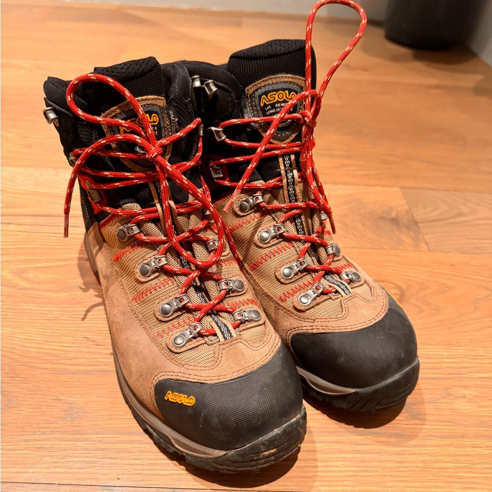 Asolo Fugitive GTX like new size 12 hiking backpacking